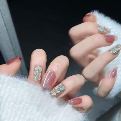 Soft Pink Cat-Eye Handmade Short Fake Nails for Fall and Winter (XS)