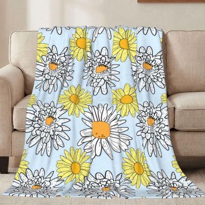 Jbofyee Daisy and Wildflower Throw Blanket, Ultra-Soft Warm Fleece, All Seasons, 127 x 101 cm