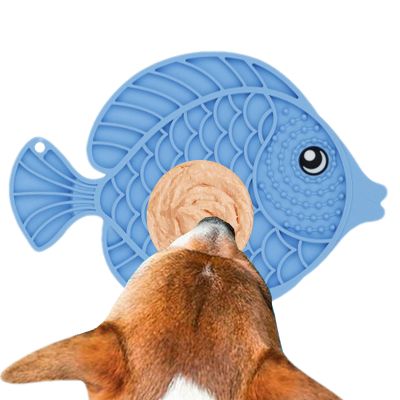 Slow Feeder Mat for Dogs and Cats, Fish-Shaped