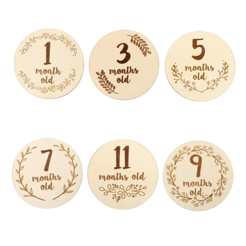 SHOWERORO 6-Piece Wooden Monthly Milestone Cards for Newborns