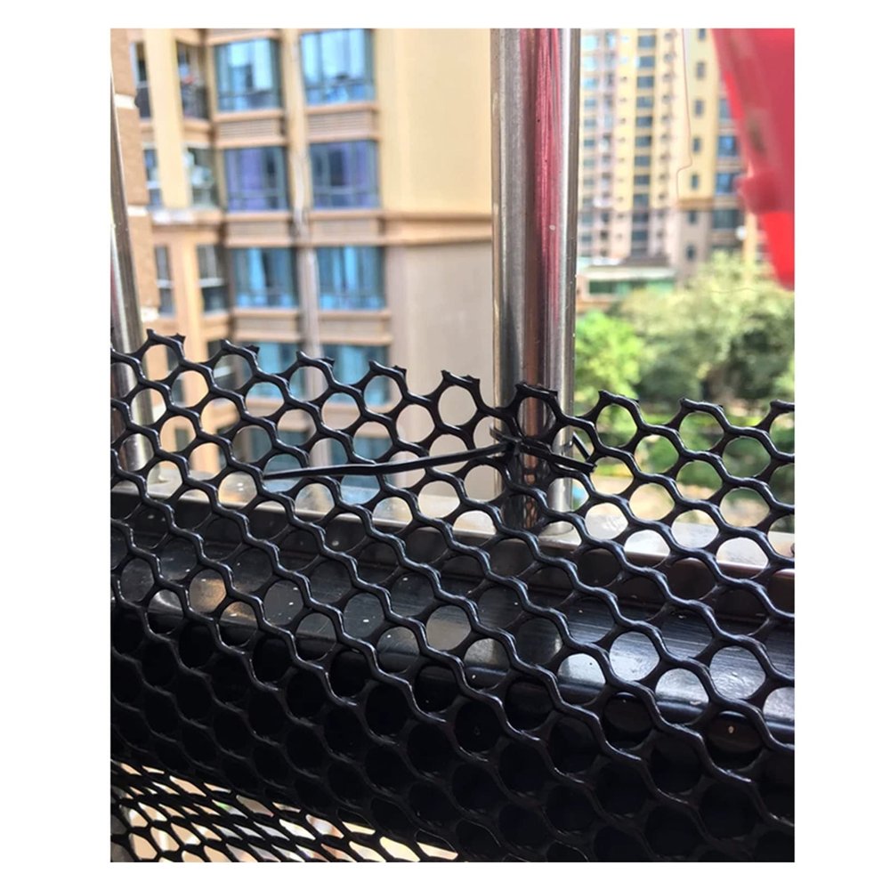 Black Plastic Pet Fence for Balcony and Garden, Hexagonal Plant Protection Net, 1 x 50 m