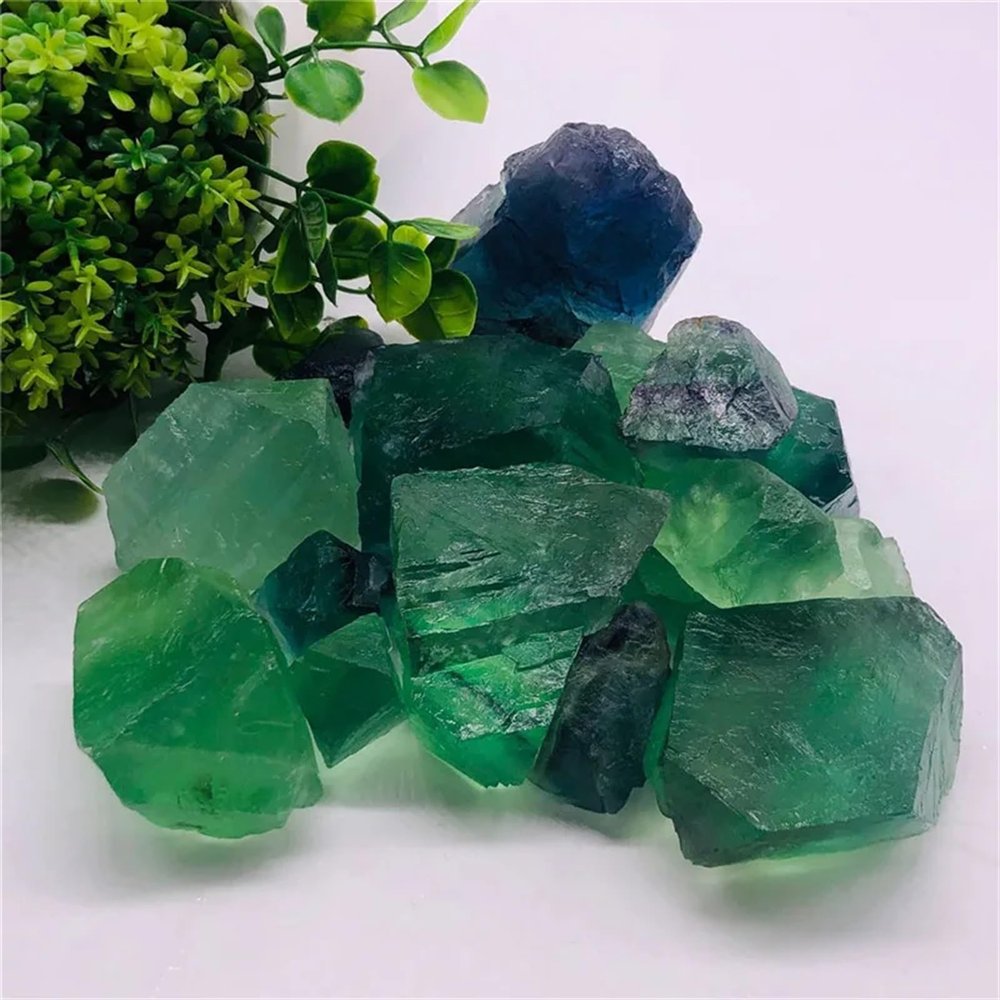 QINGQI Natural Green Fluorite Quartz Crystal Stone, Tumbled Stone, 50–60 g