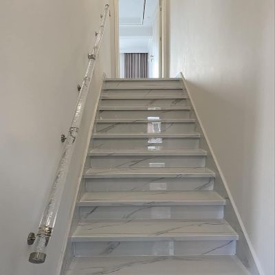 Transparent Acrylic Indoor Stair Handrail with Silver Brackets, 6.5–6.8 m