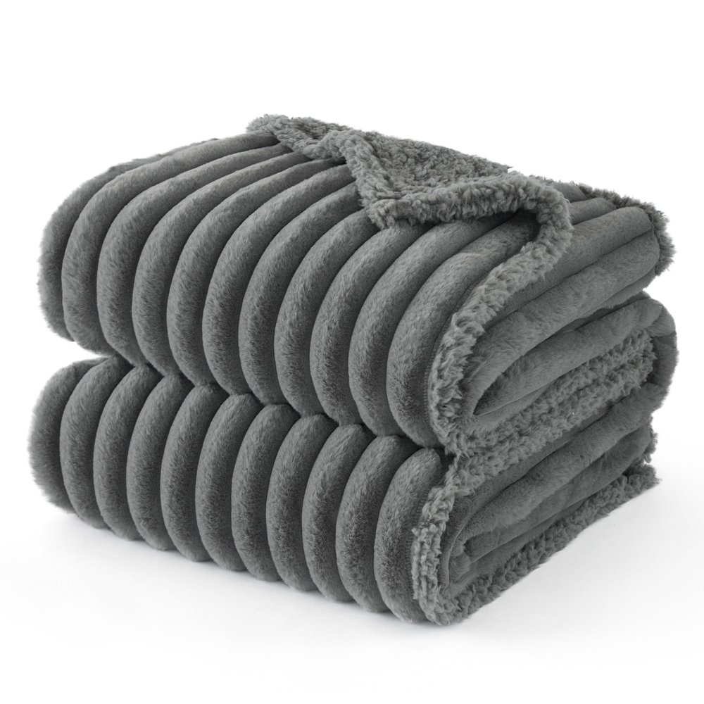 BEDSURE Waterproof Dog Blanket, 60 x 80 in, Washable Plush Blanket for Large Dogs, Gray