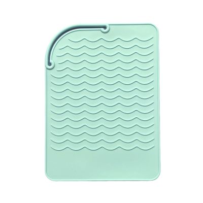 Heat-Resistant Silicone Mat for Curling Irons and Flat Irons