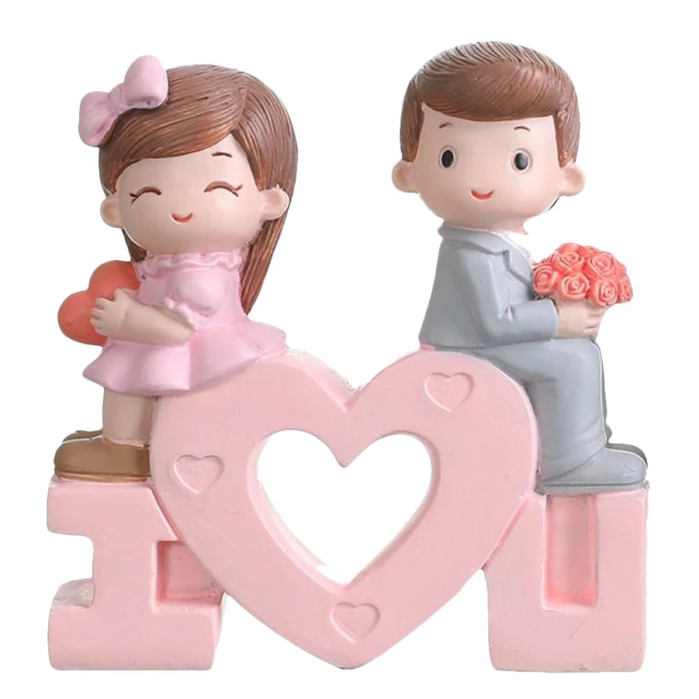 Cabilock Cute Resin Wedding Cake Ornament for Birthday Parties and Home Decor
