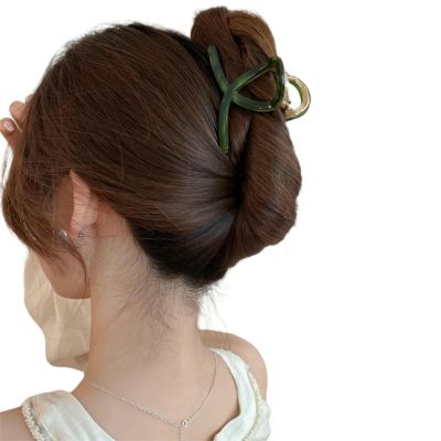 SuChengSS Hair Claw Clips, 2-Piece Metal Hair Clips for Women, Medium Green Hair Accessories