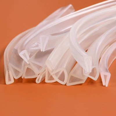 WXGMP Cuttable Transparent U-Shaped Edge Protector, Self-Gripping, 2 m x 2–3 mm