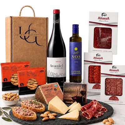 UNIVERSO GOURMET | Exclusive Gourmet Gift Box with Ribera del Duero Red Wine, Extra Virgin Olive Oil, Iberico Specialties, Ham & Sheep's Cheese
