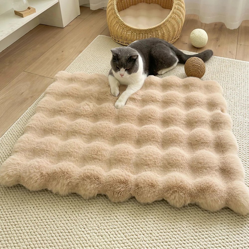 Plush Cat and Dog Blanket, Non-Slip, Light Yellow, 50 x 70 cm