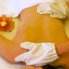 Reusable Facial Exfoliating Massage Gloves view 2