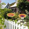 Flower-Shaped Metal Bird Feeder view 3