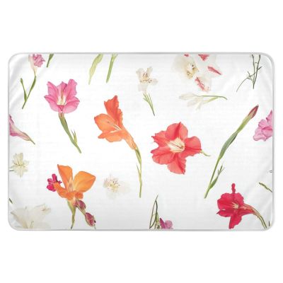 Chic Flowers White Extra-Large Reusable Toddler Mattress Pads, Machine Washable, 132.1 x 86.4 cm
