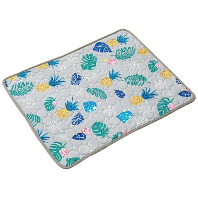 Cooling Mat for Dogs - Foldable, Scratch-Resistant, Non-Slip