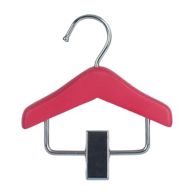 Pet-Friendly Clothes Hanger - Space-Saving Solution, Red
