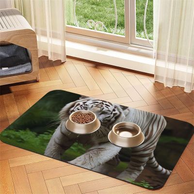 Majestic White Bengal Tiger Pet Food Mat, Non-Slip and Absorbent, 40 x 60 cm