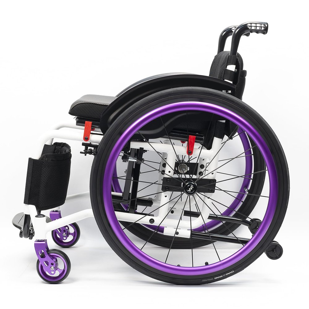 LOERSS Lightweight Folding Sport Wheelchair for Adults, All-Terrain Aluminum Wheelchair with Hand Brakes and Quick-Release Rear Wheels, Easy to Assemble (40 cm/15.7 in, Purple)