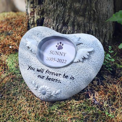 ASDMAOE Dog Grave Marker, Resin Heart-Shaped Pet Memorial Stone, Angel Heart