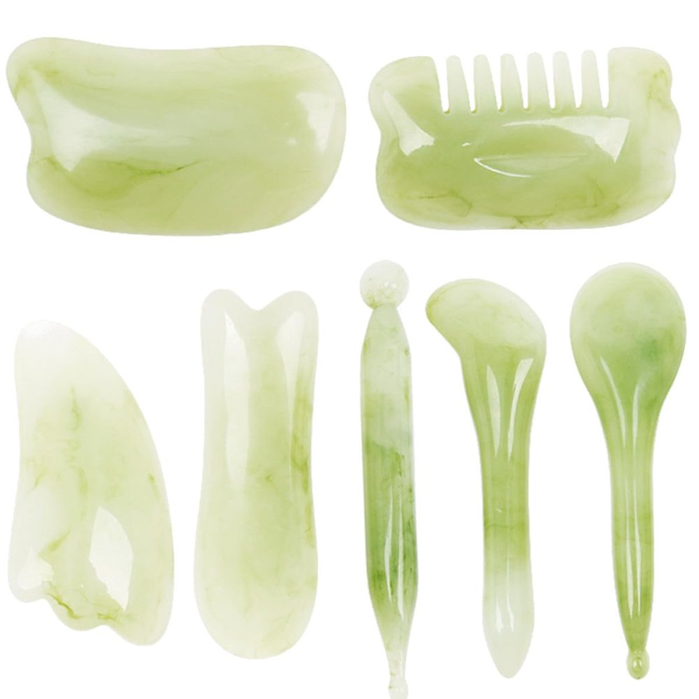 FOMIYES 7-Piece Gua Sha Tool Set Made of Artificial Resin with Smooth Surface and Oil Absorption for Facial Massage and Fascia Treatment, Random Style