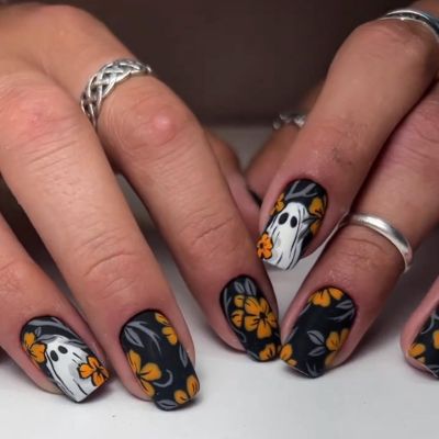 24-Piece Halloween False Nails, Square Black French Press-On Nails with Ghosts and Flowers