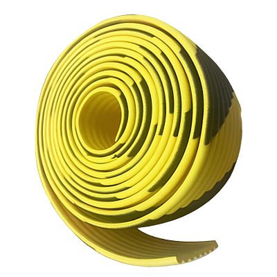 Corner Guards for Wall Edges, 5 m Yellow-Black Safety Bumpers, Corrugated Self-Adhesive NBR Rubber Protector for Garage Columns and Warehouse Walls (2 pcs, 8 cm)