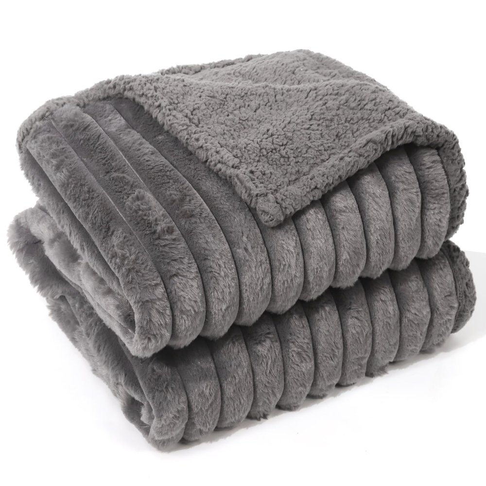 Wdmiya Waterproof Dog Blanket, 65x88cm