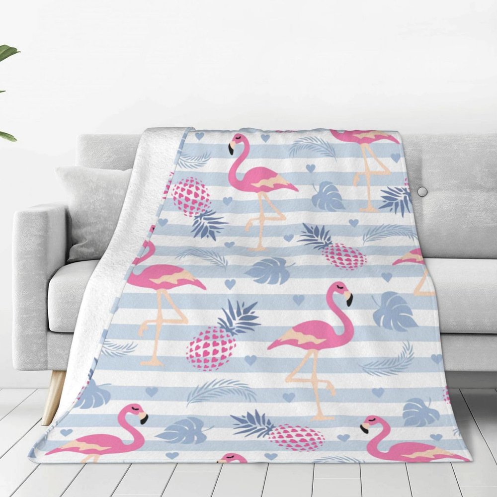 Salelf Flamingo and Pineapple Super Soft Flannel Fleece Throw Blanket, Plush, Lightweight, for Bed or Couch, Multiple Sizes