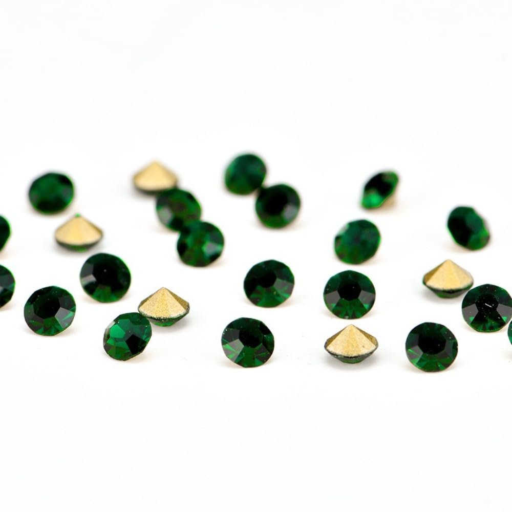 1,440 Dark Green Pointed-Back Rhinestones for Nail Art, 4.7 mm