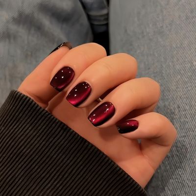 KQueenest Cat-Eye Dark Wine Red Short Press-On Nails, Square Coffin, 30-Piece Set