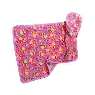 Omabeta Dog Blanket, Snow Cartoon Style, High-Quality Fiber Material, Soft Puppy Blanket for Travel (M)