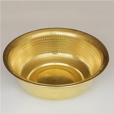 Hand-Hammered Copper Foot Bath Basin, Portable Foot Care Massage Bowl, Garden Decor Water Basin for Patio Wellness (Brass, 34 cm)