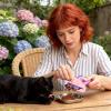 Cat Wet Food Pouch Squeezer view 2