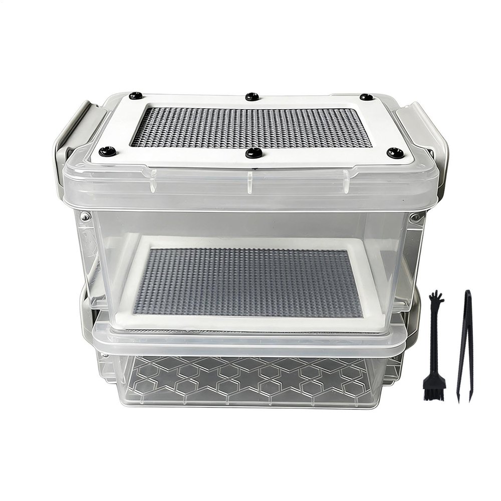Mealworm Breeding Container with Moisture Protection