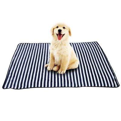 Double-Sided Plush Pet Blanket for Cats and Small Dogs (L)