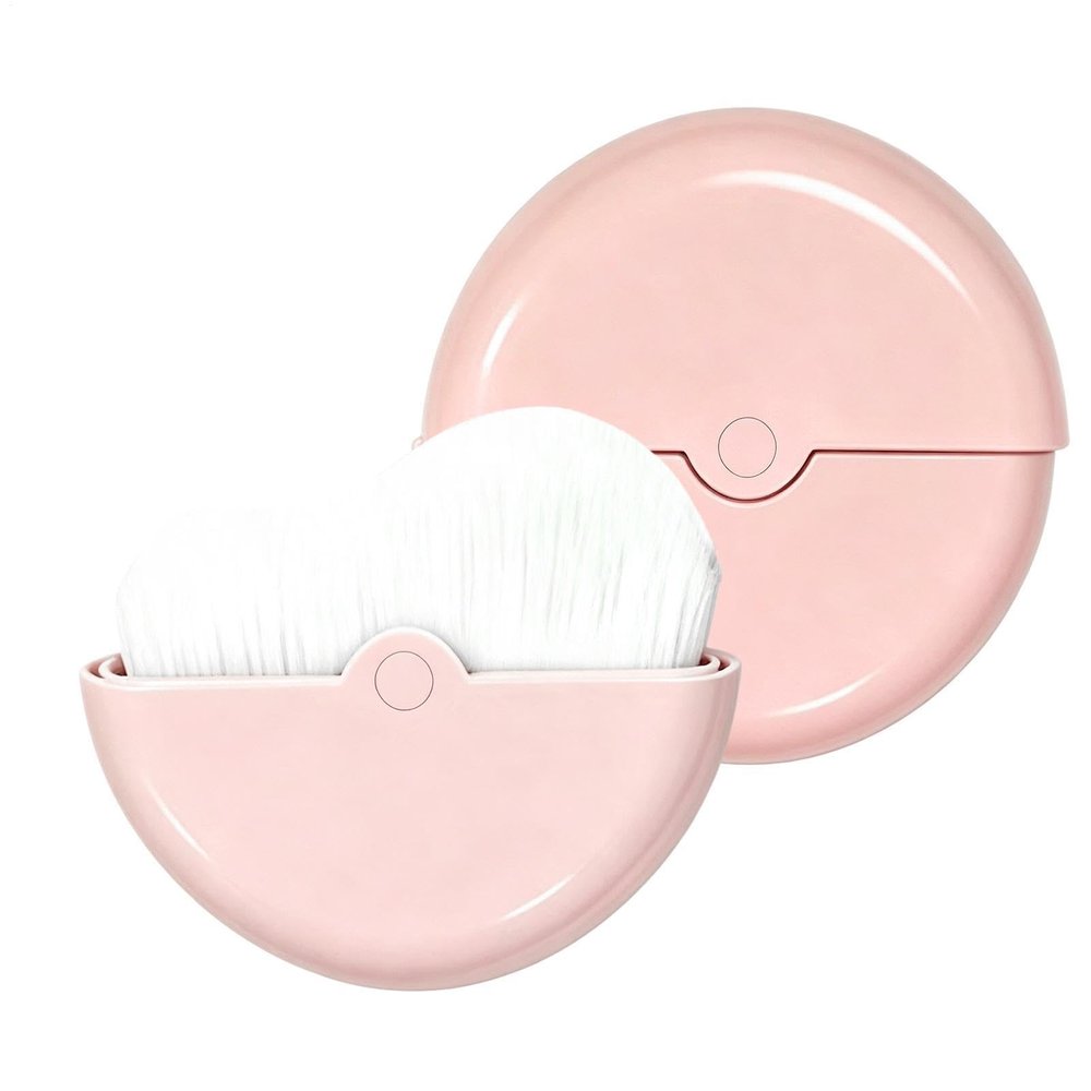 Face Makeup Brush with Soft Bristles and Protective Cover