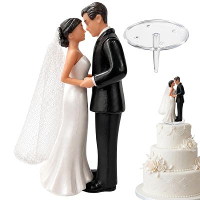 2-Piece Wedding Cake Bride and Groom Figurine Set with Bases